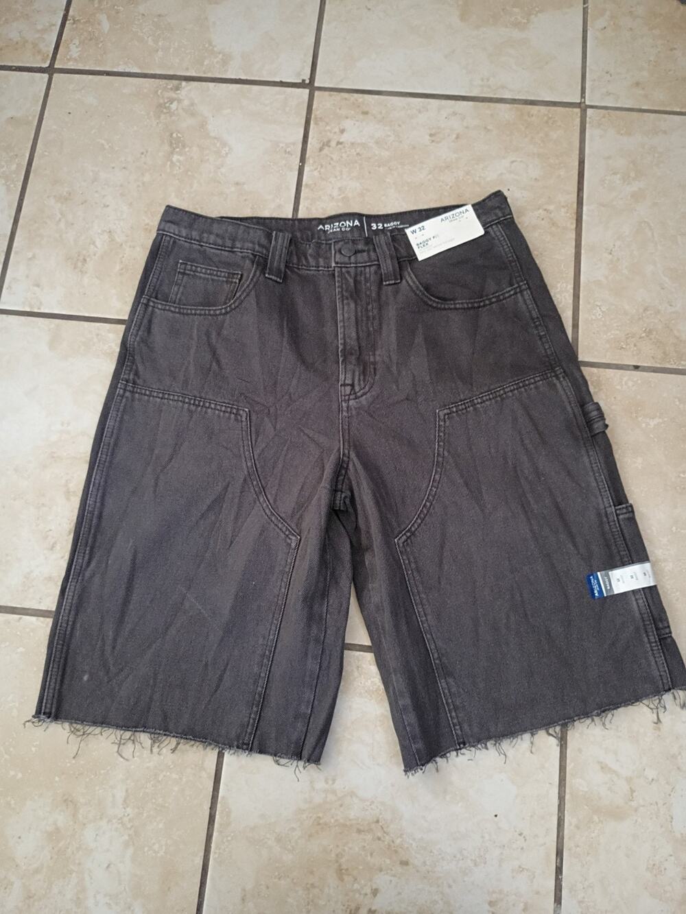Arizona Jean Co Baggy Fit Flex Shorts faded Black Size 32 NWT
